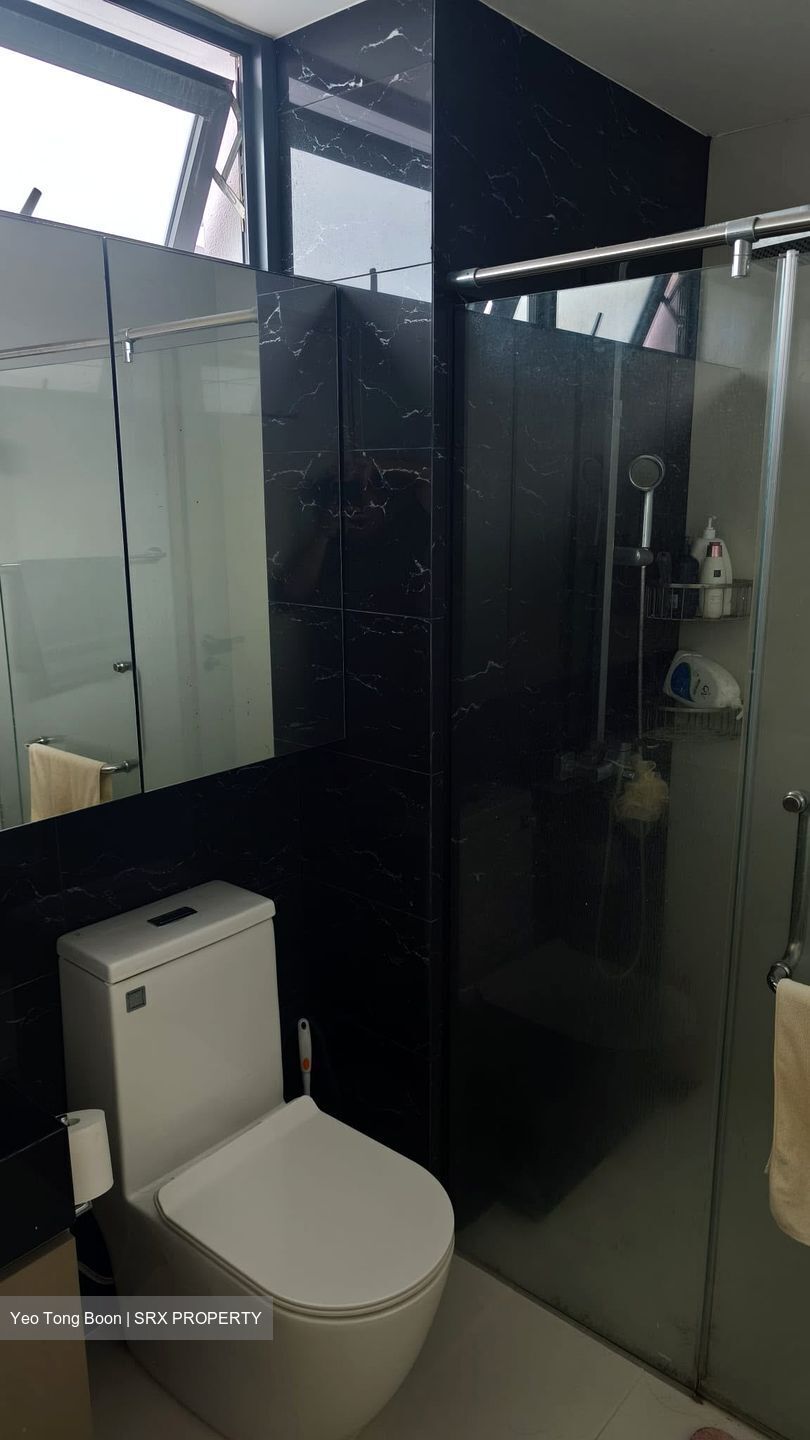 Esparina Residences (D19), Condominium #601539691